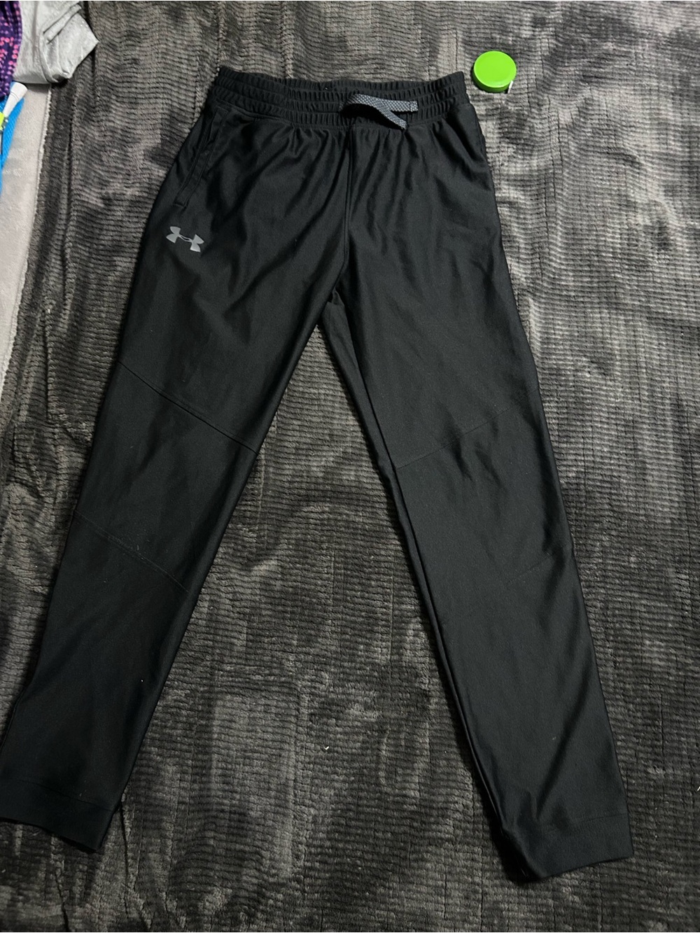 13. Under Armour Boy’s Youth Large Black Performance Jogger Pants